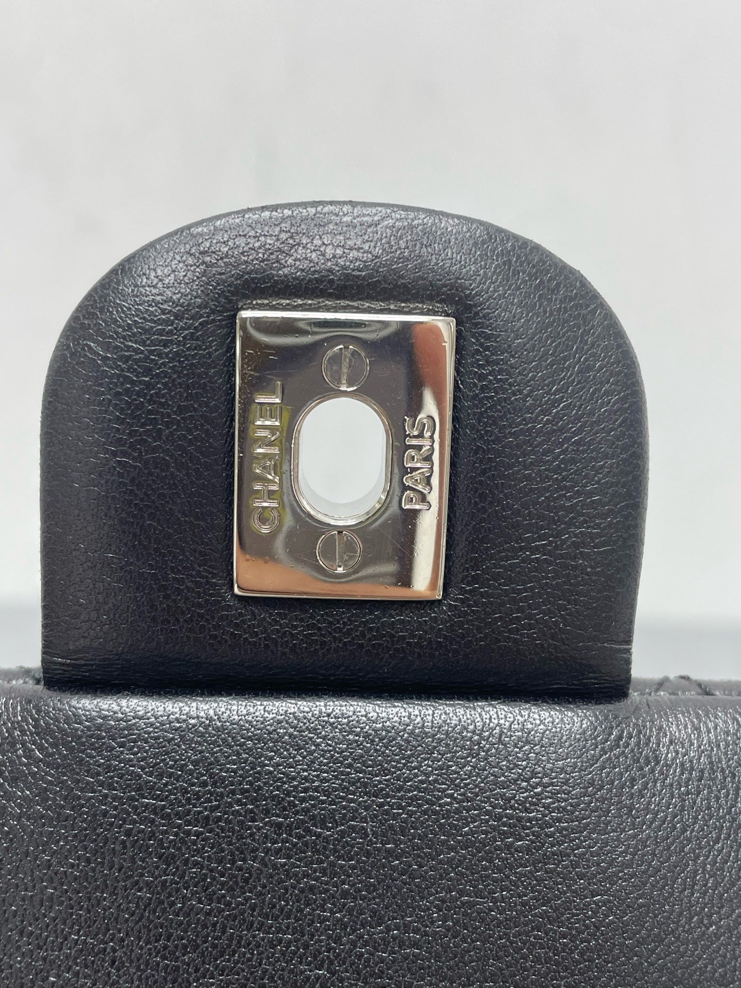 Chanel - Other - Leather - Black - (medium)