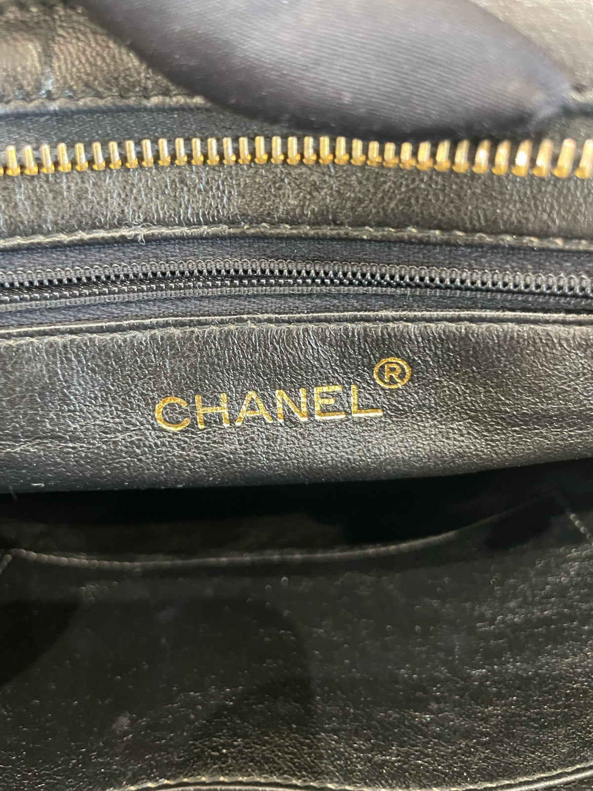Chanel - Other - Leather - Black - (medium)