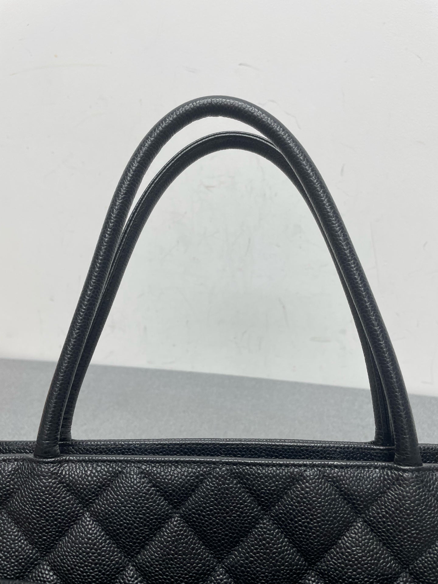 Chanel - Other - Leather - Black - (medium)