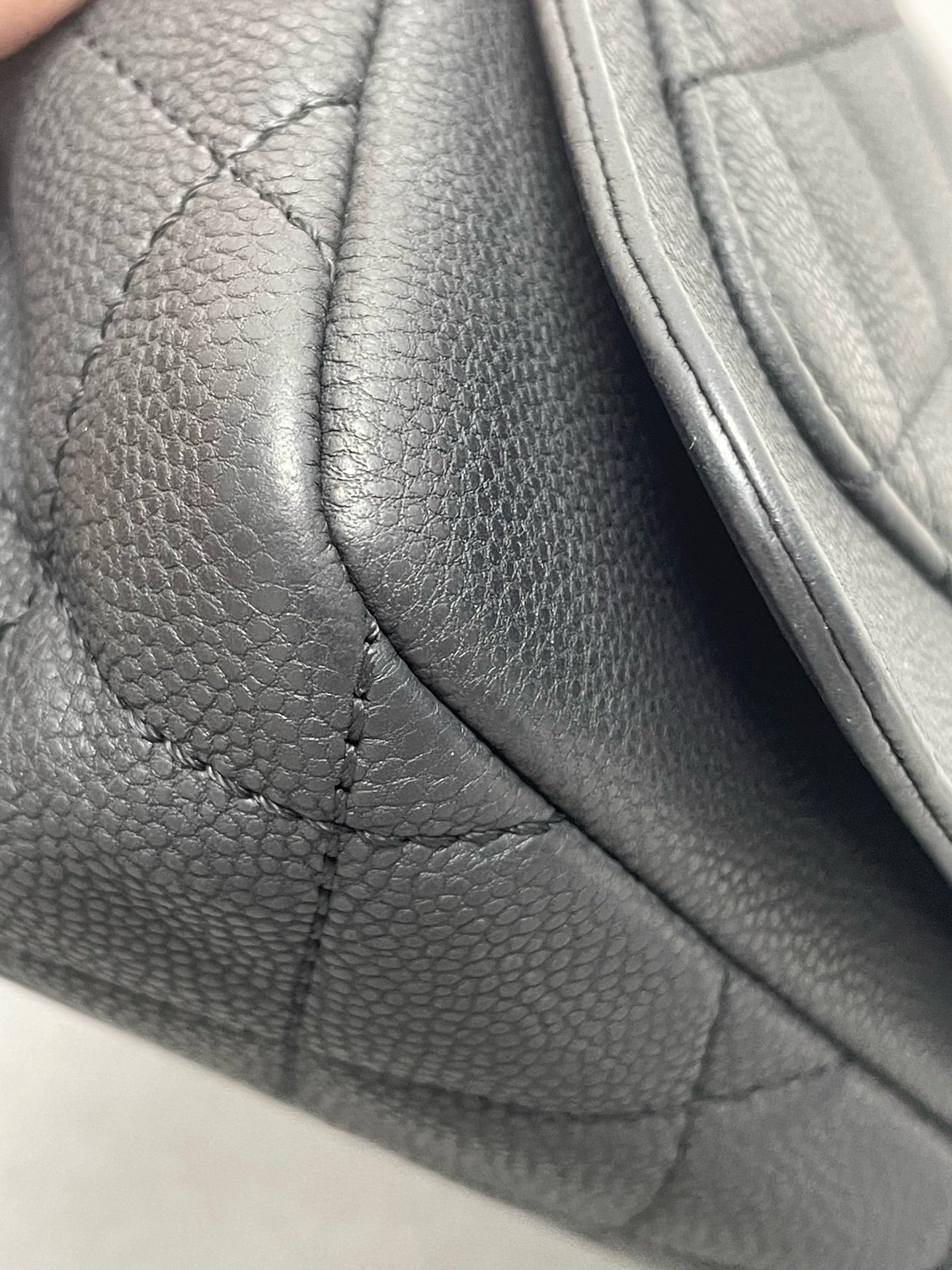 Chanel - Other - Leather - Black - (medium)