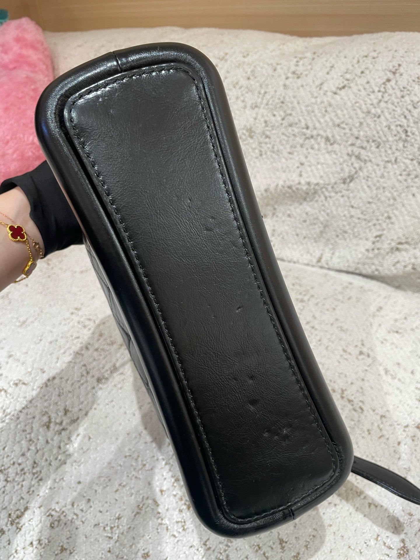 Chanel - Other - Leather - Black - (medium)