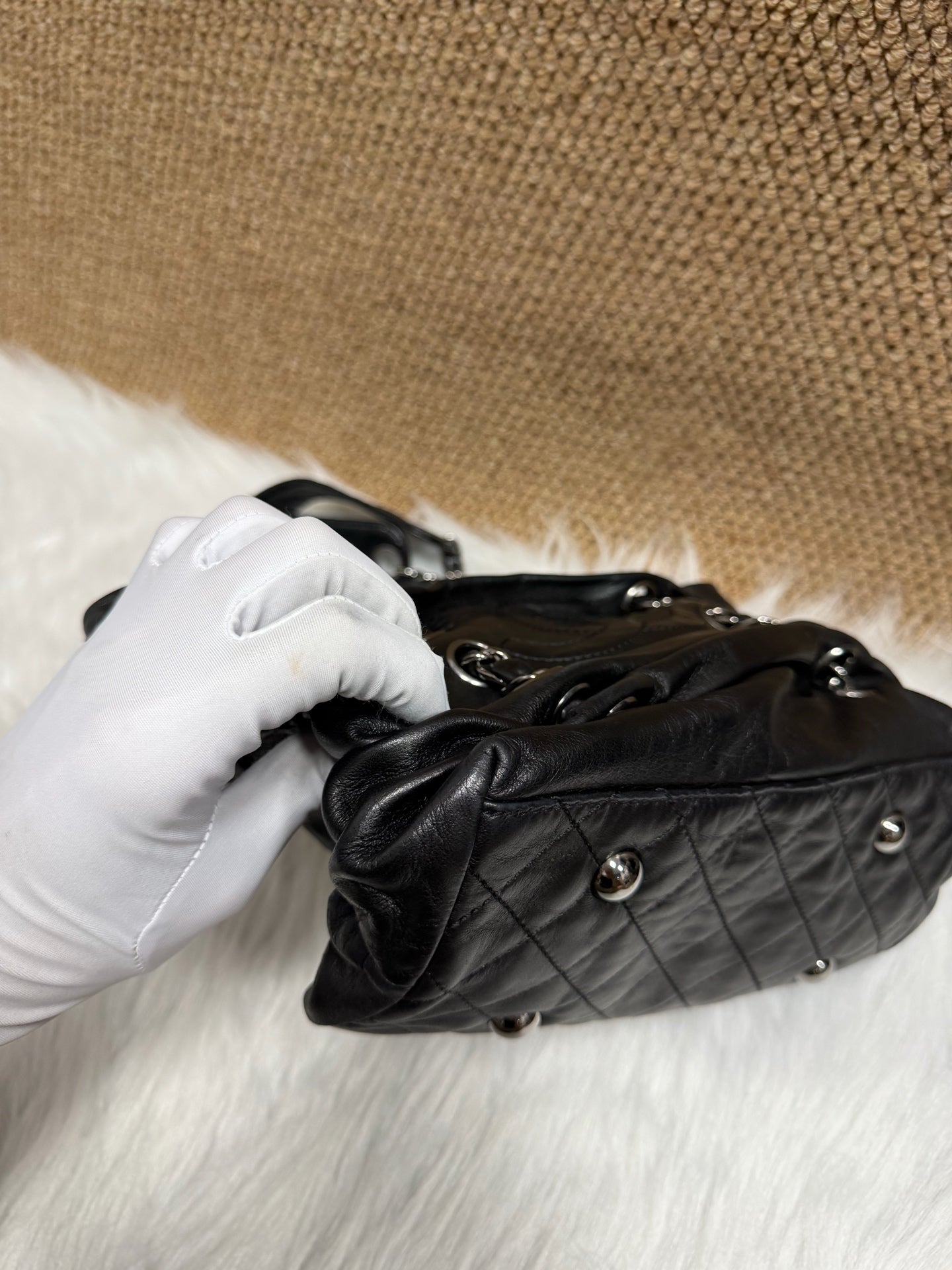 Chanel - Other - Leather - Black - (medium)