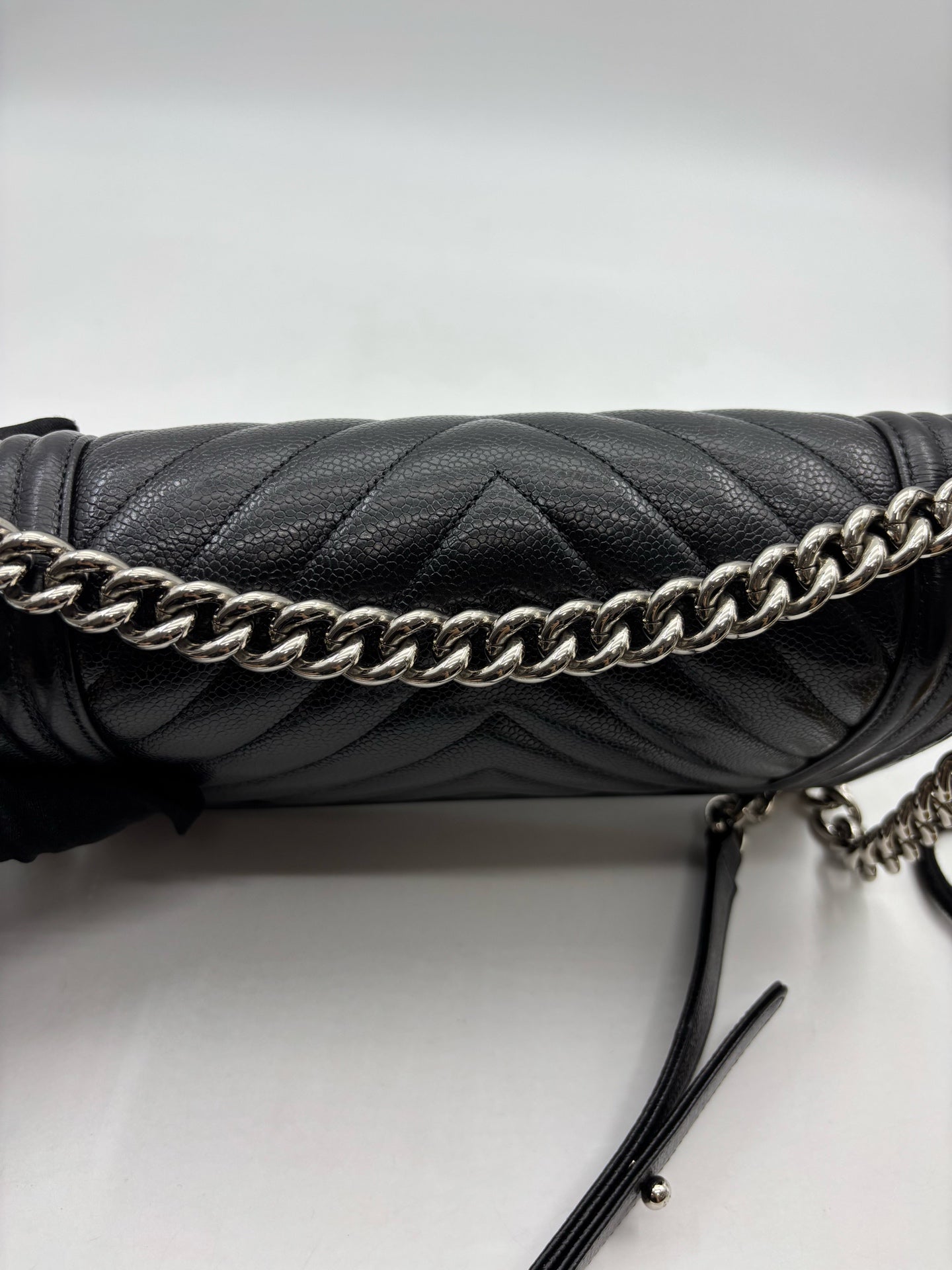 Chanel - Other - Leather - Black - (medium)