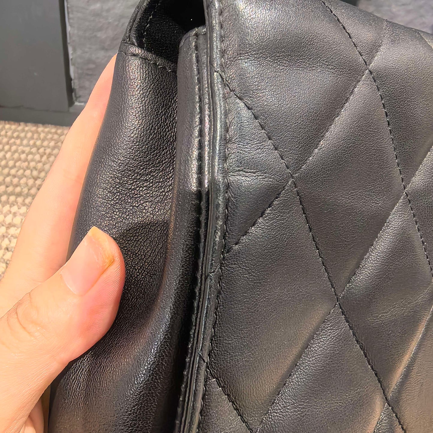 Chanel - Other - Leather - Black - (medium)