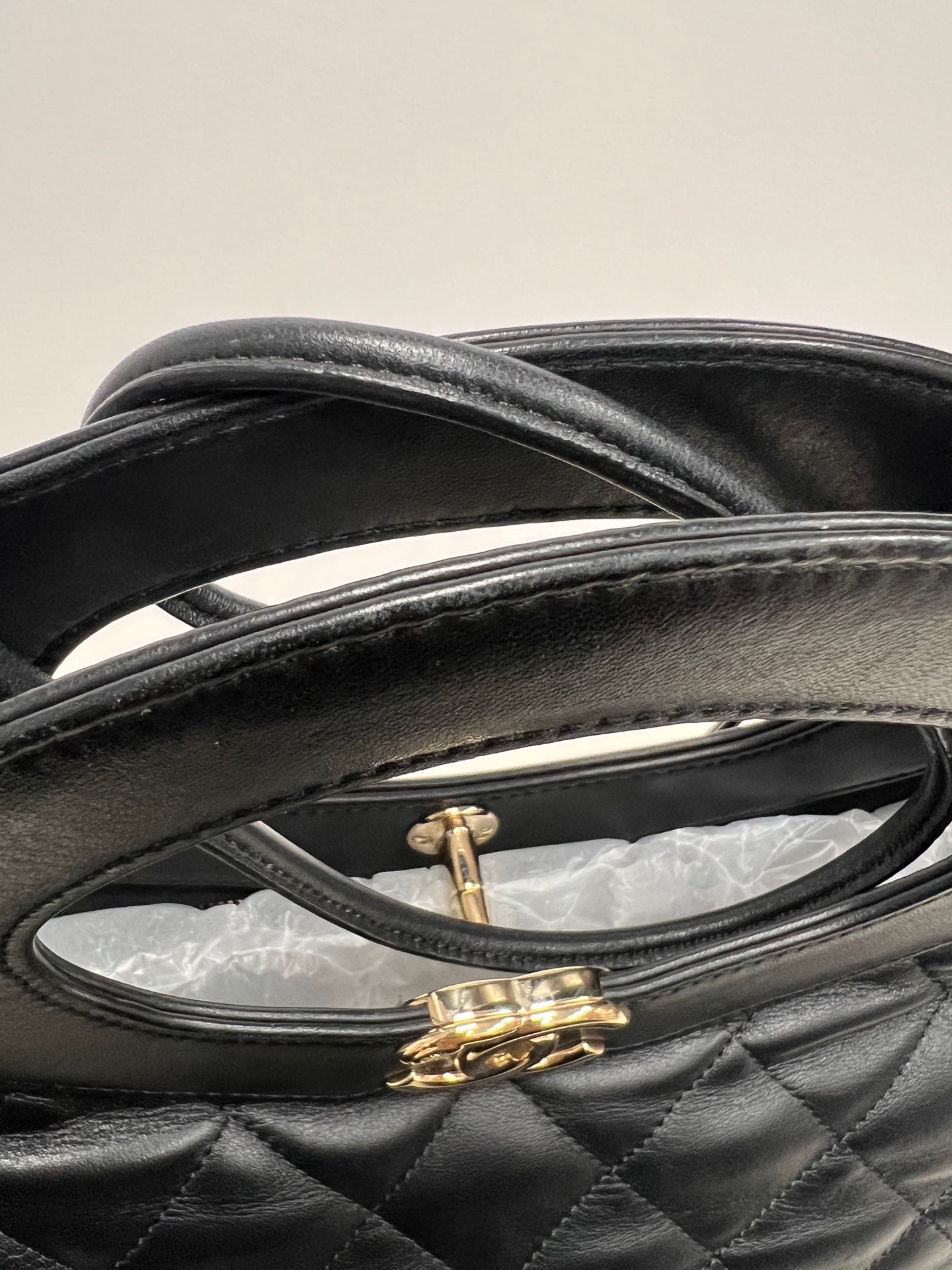 Chanel - Other - Leather - Black - (medium)