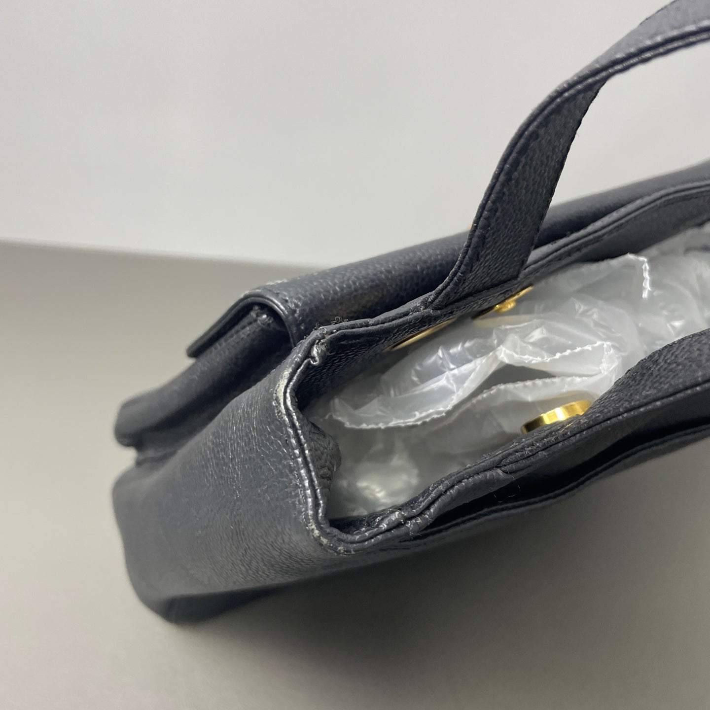 Chanel - Other - Leather - Black - (medium)