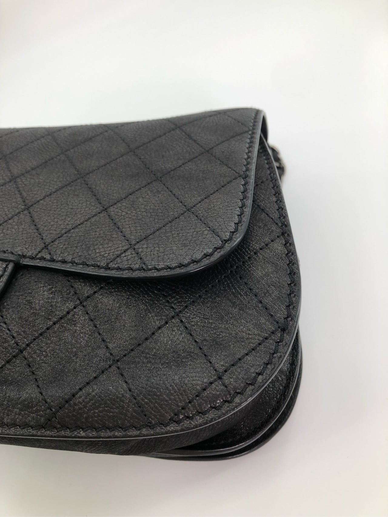 Chanel - Other - Leather - Black - (medium)