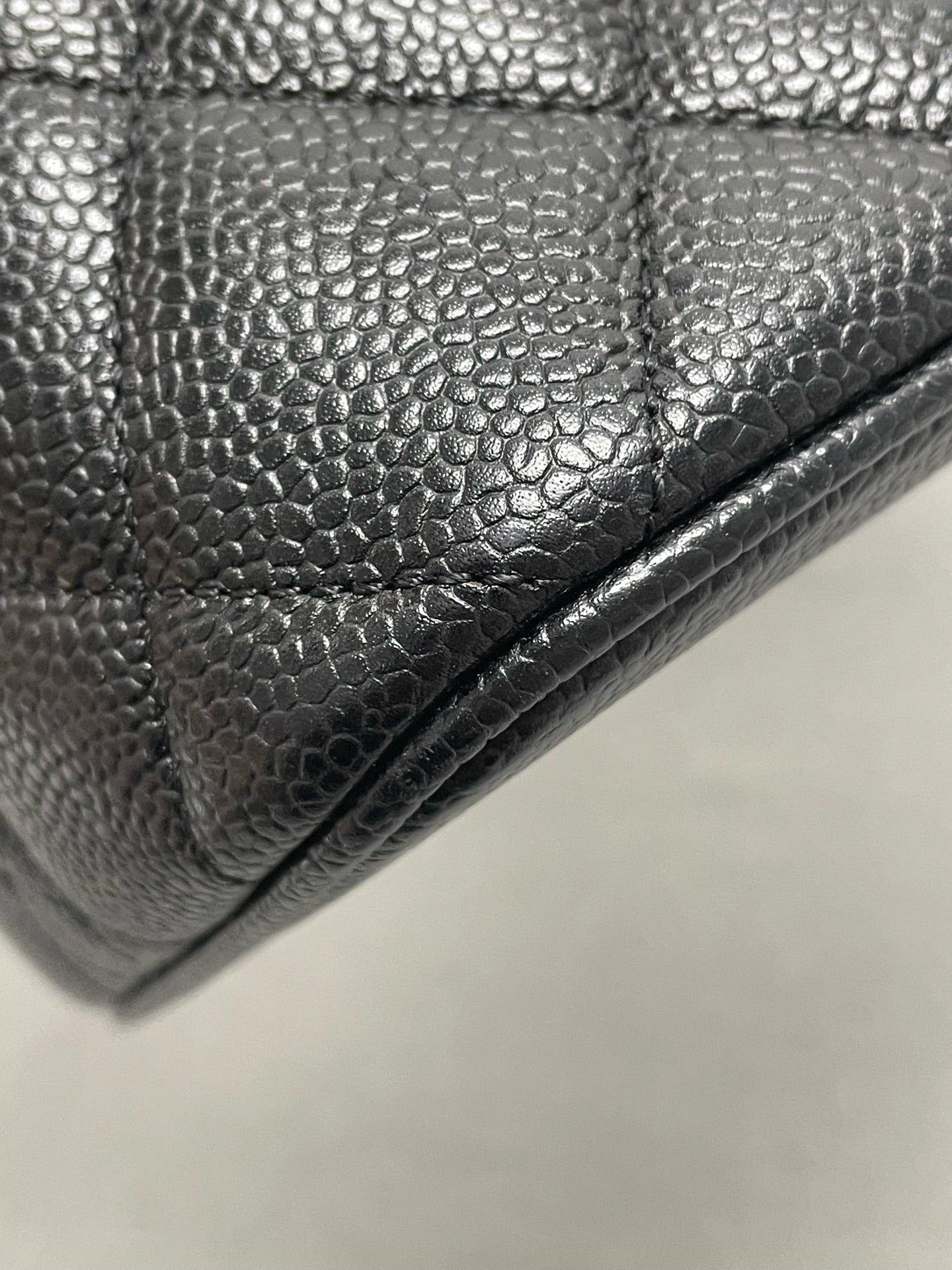 Chanel - Other - Leather - Black - (medium)