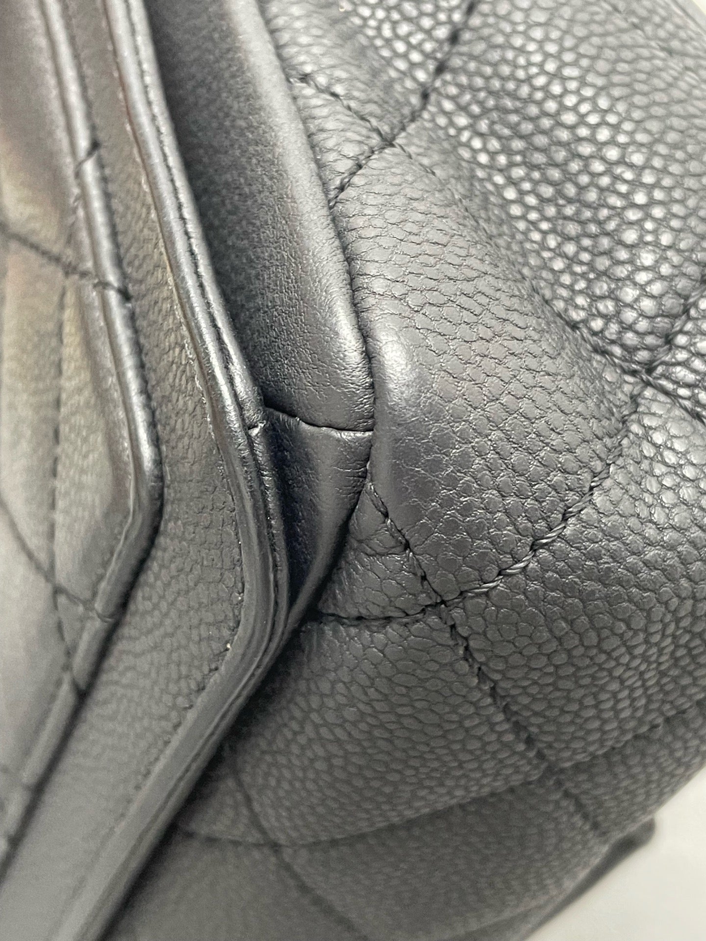 Chanel - Other - Leather - Black - (medium)