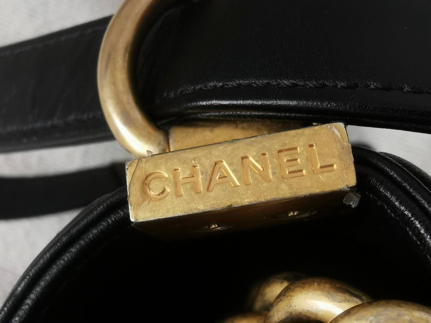 Chanel - Other - Leather - Black - (medium)