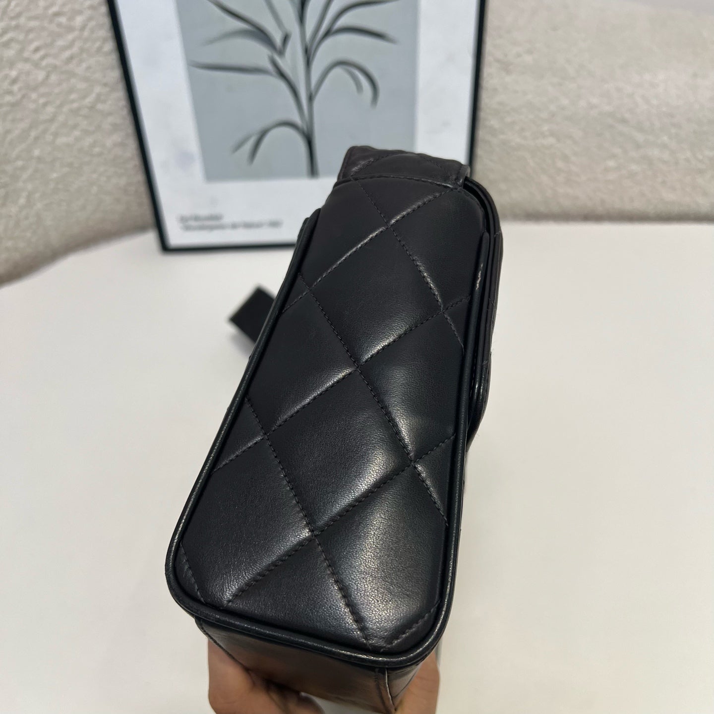 Chanel - Other - Leather - Black - (medium)