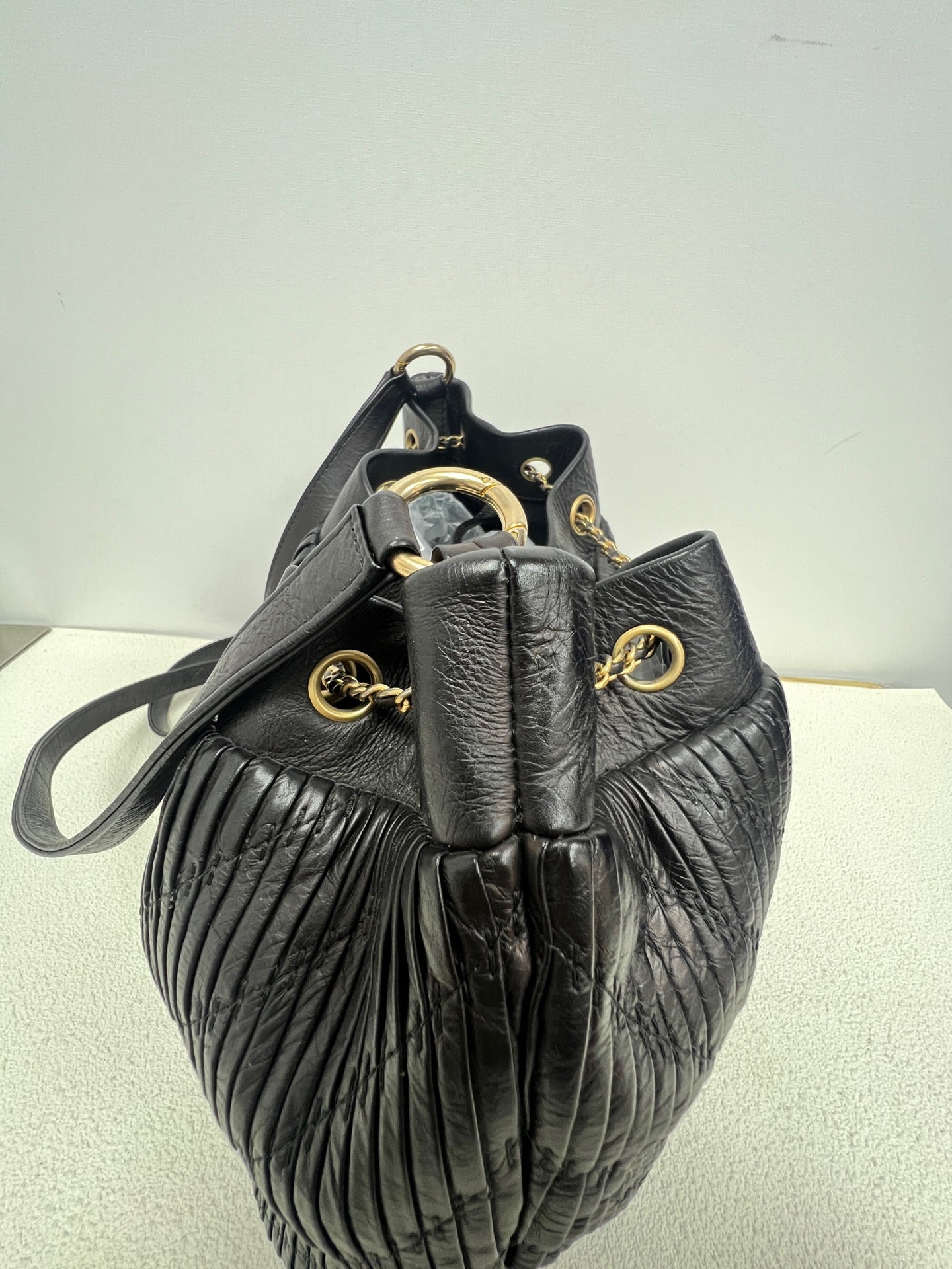 Chanel - Other - Leather - Black - (medium)
