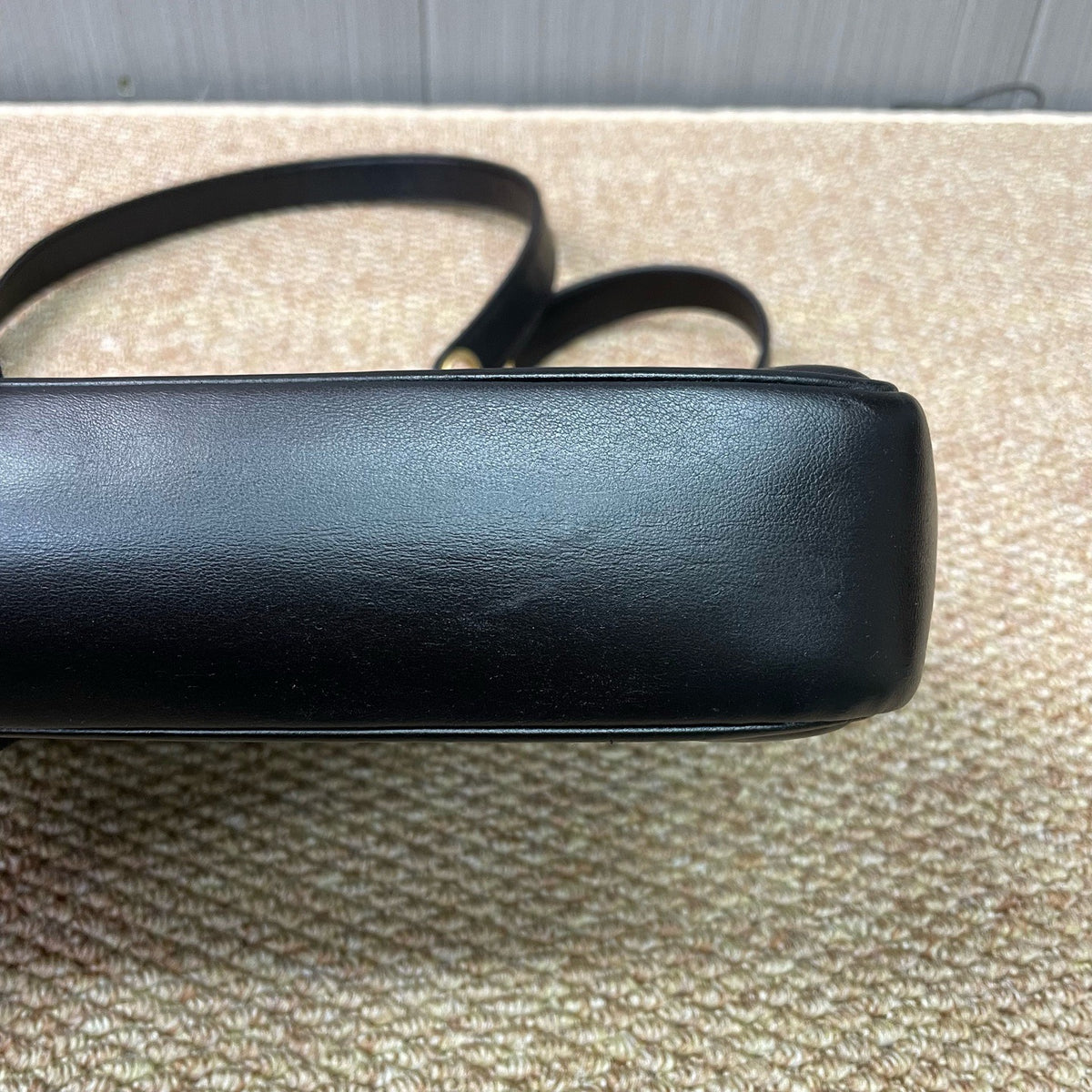 Chanel - Other - Leather - Black - (medium)