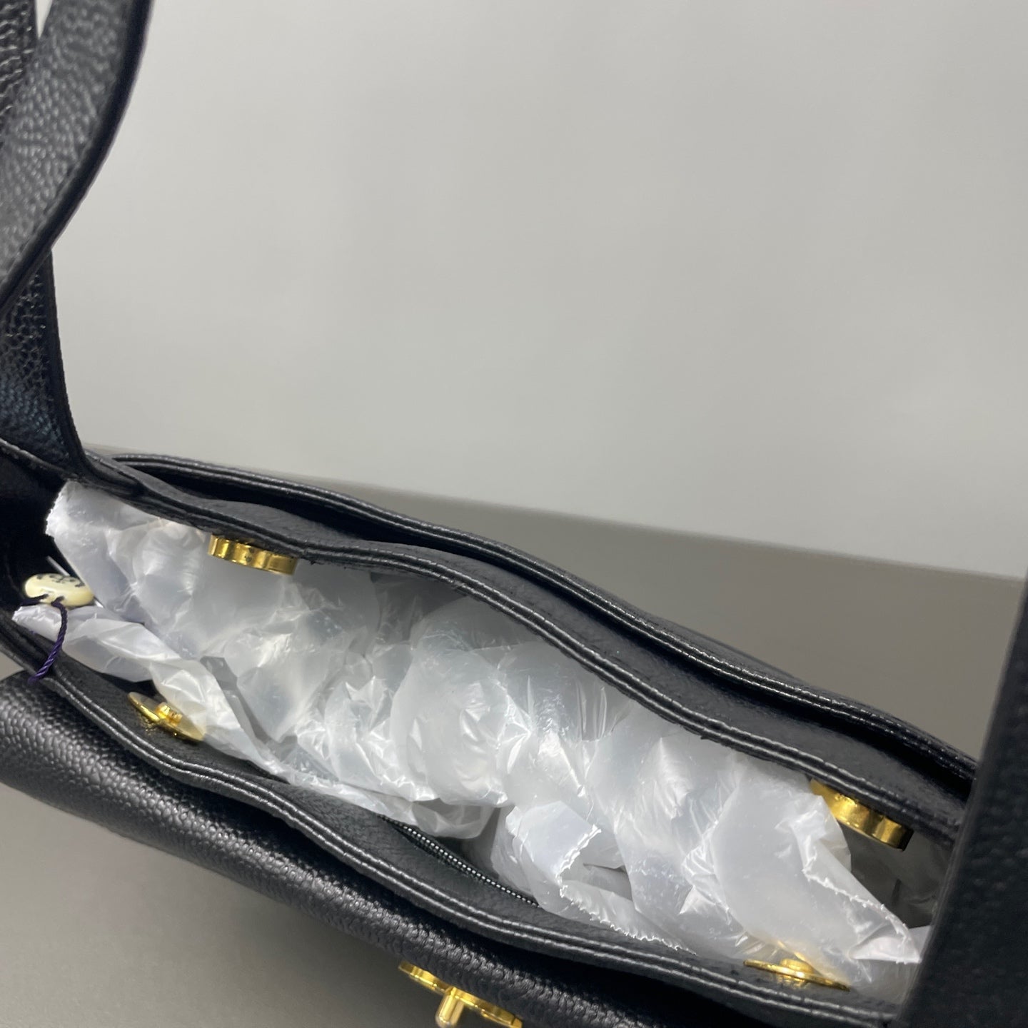 Chanel - Other - Leather - Black - (medium)