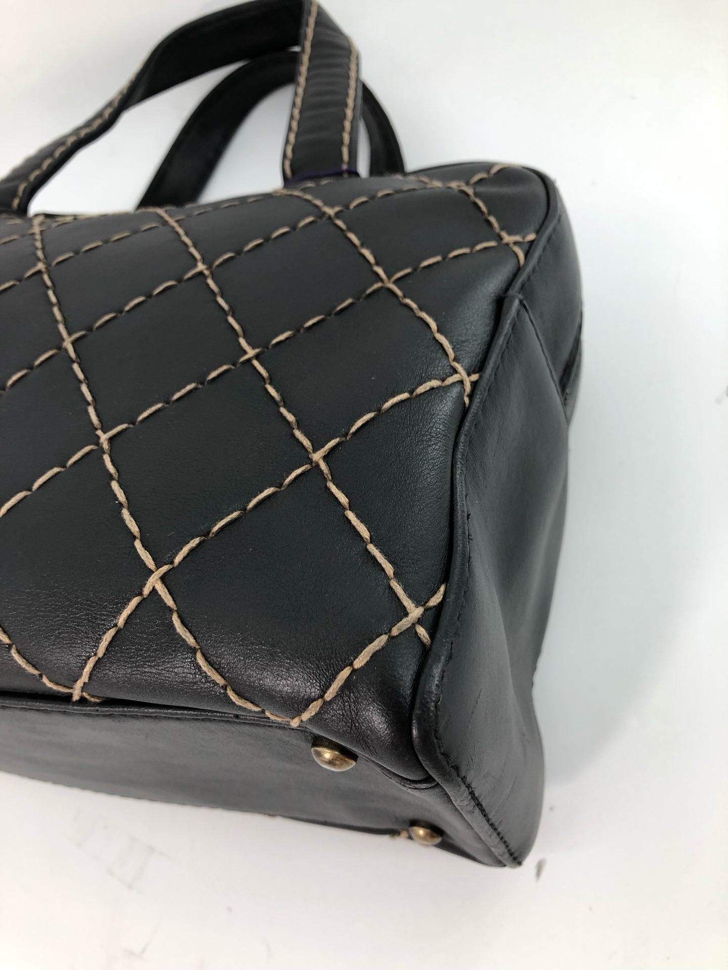 Chanel - Other - Leather - Black - (medium)