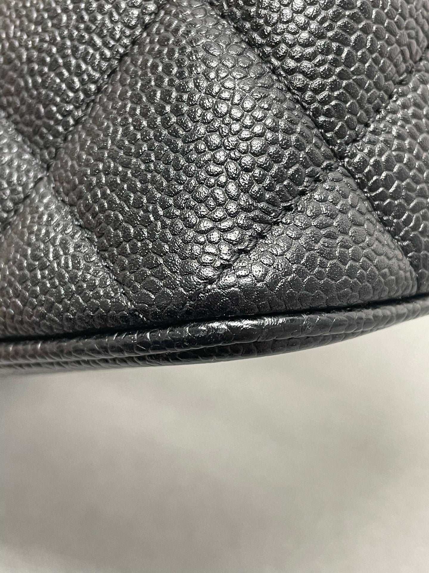 Chanel - Other - Leather - Black - (medium)