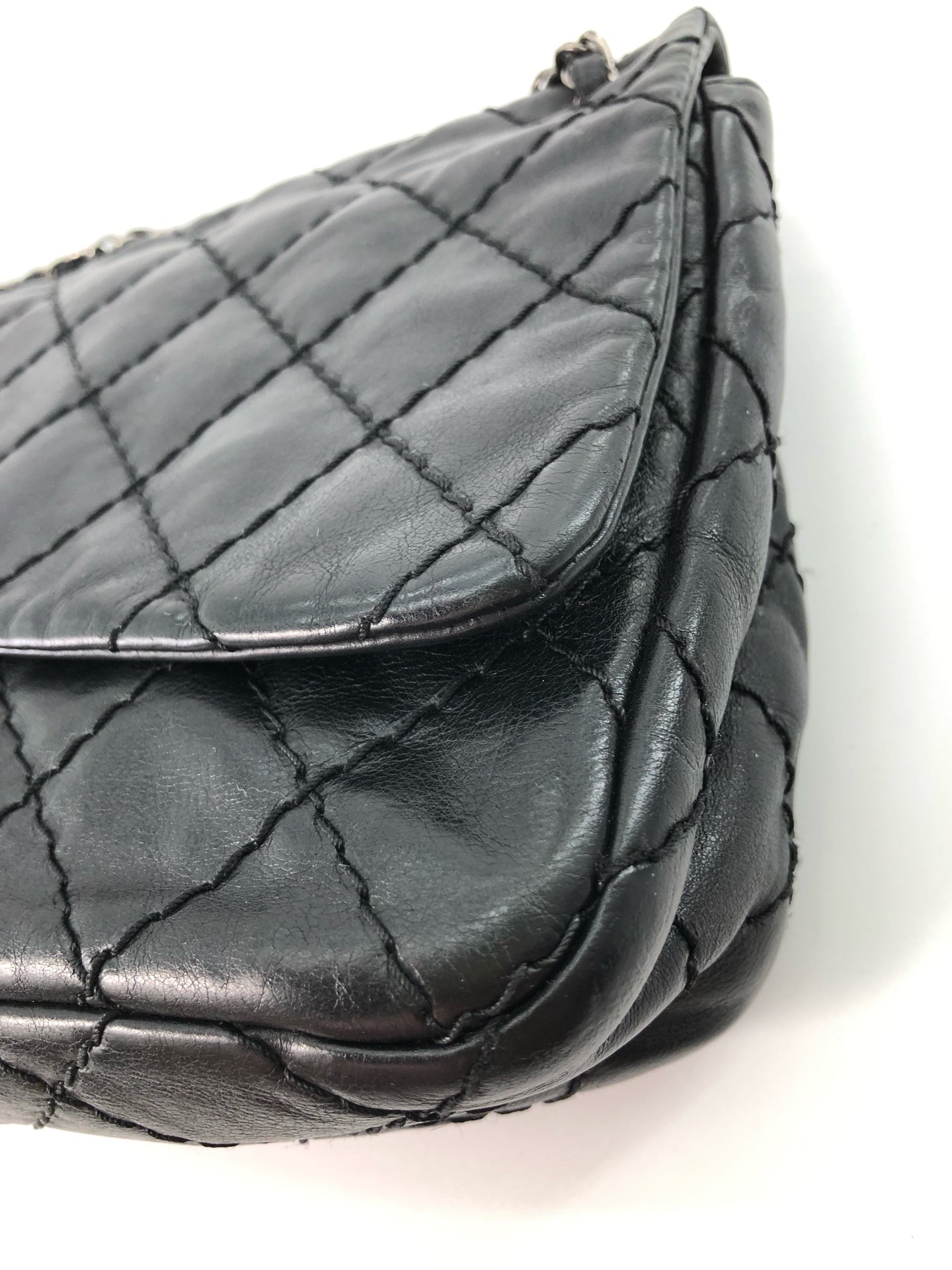 Chanel - Other - Leather - Black - (medium)