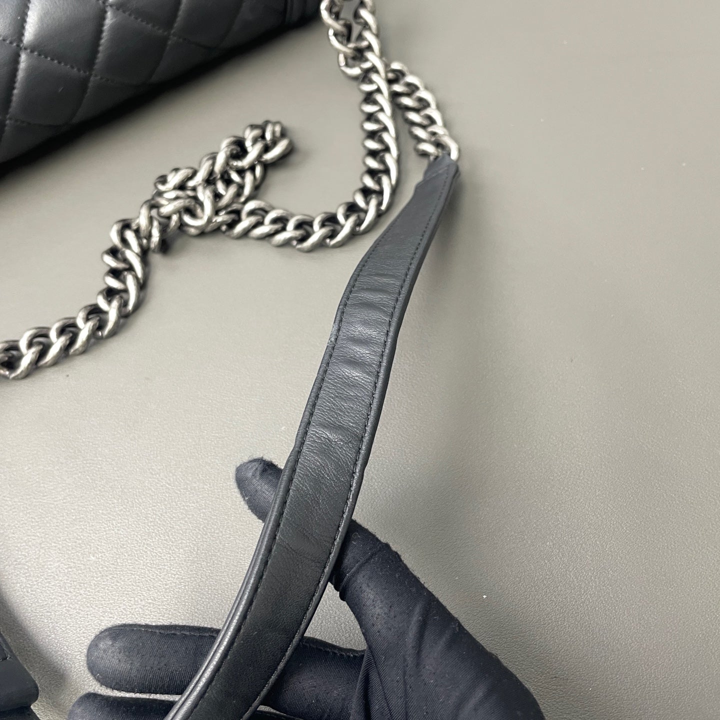 Chanel - Other - Leather - Black - (medium)
