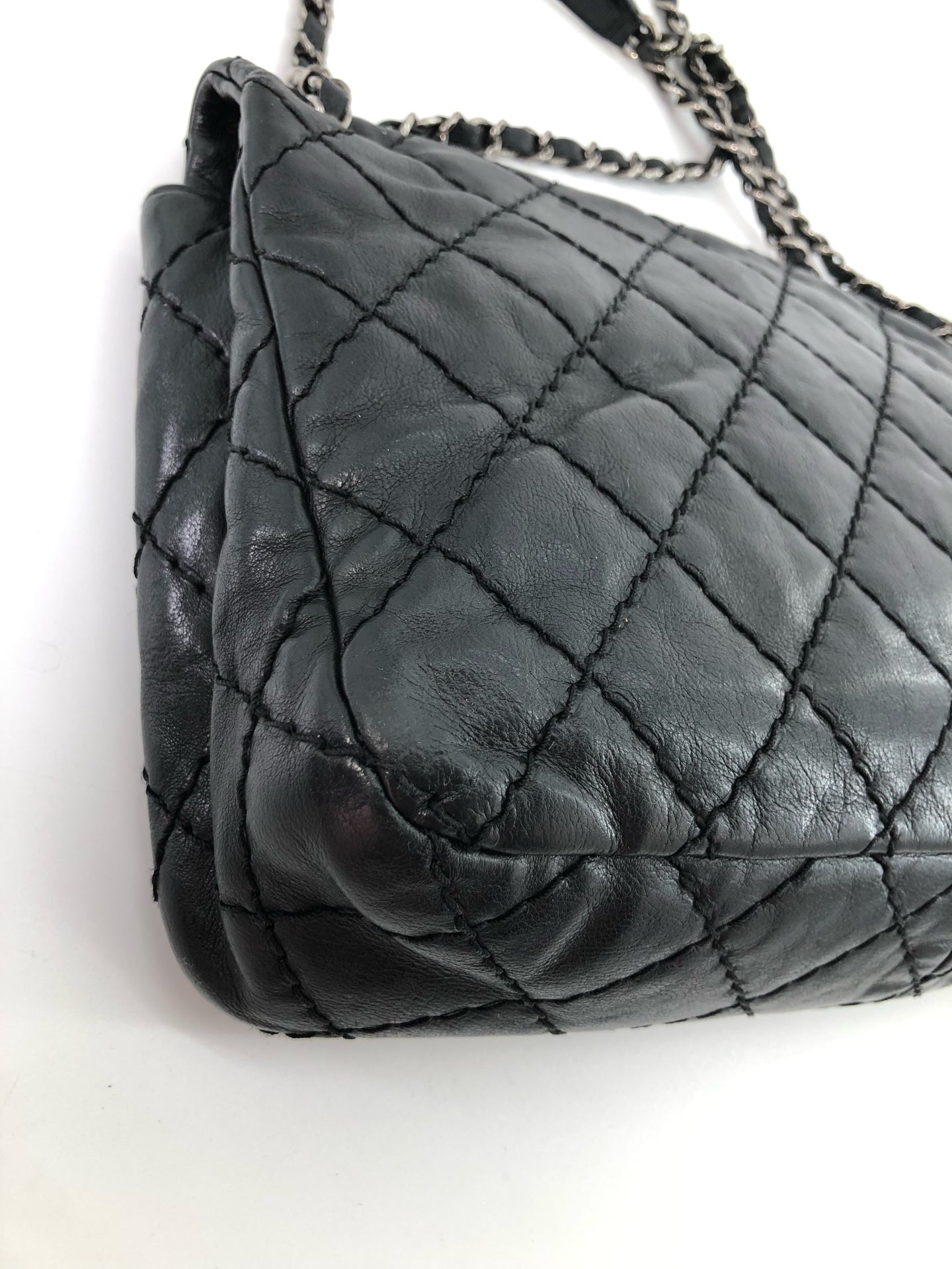 Chanel - Other - Leather - Black - (medium)