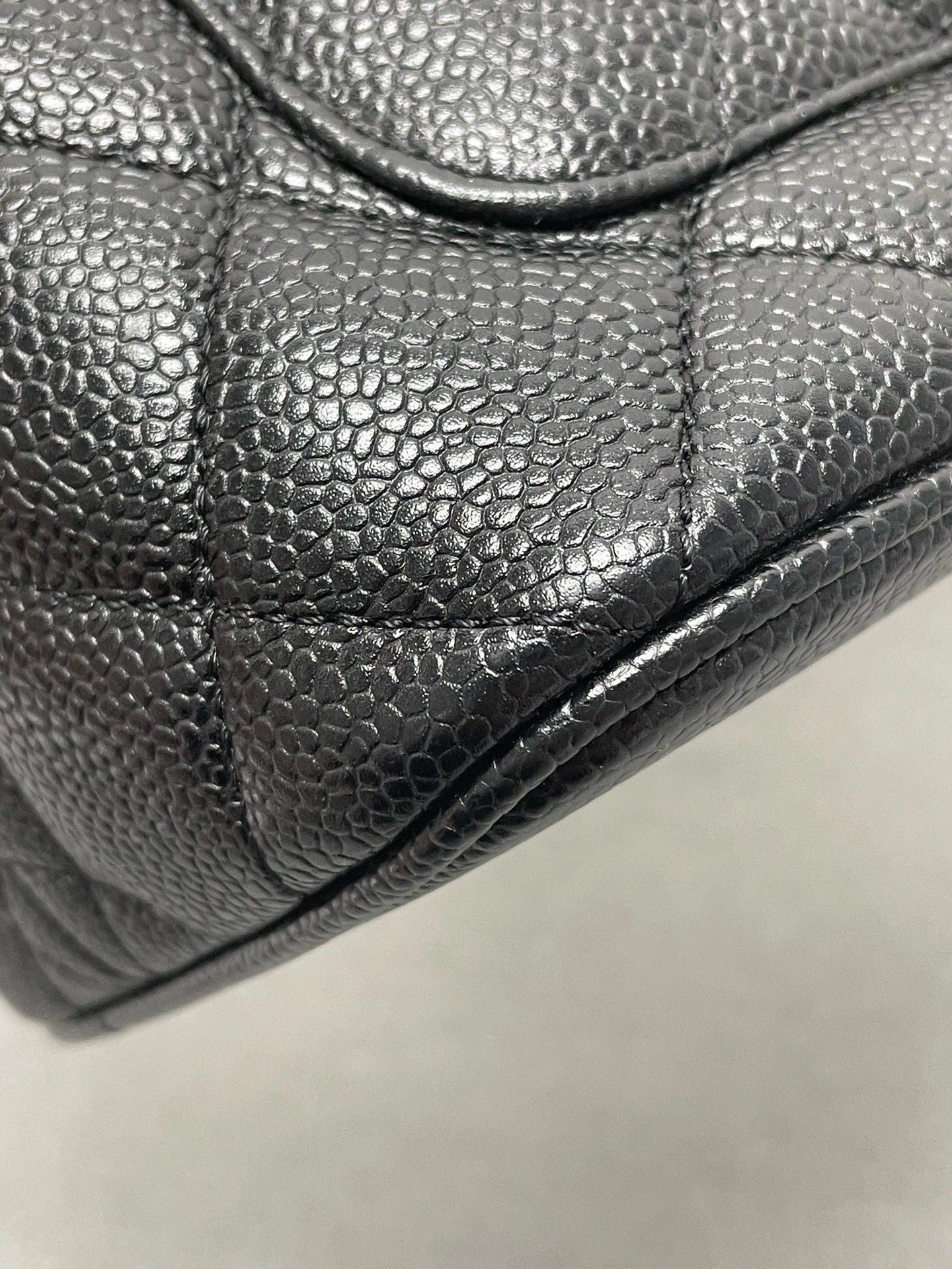 Chanel - Other - Leather - Black - (medium)