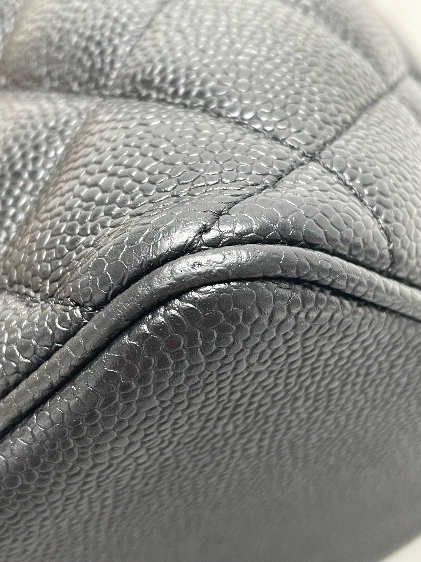 Chanel - Other - Leather - Black - (medium)
