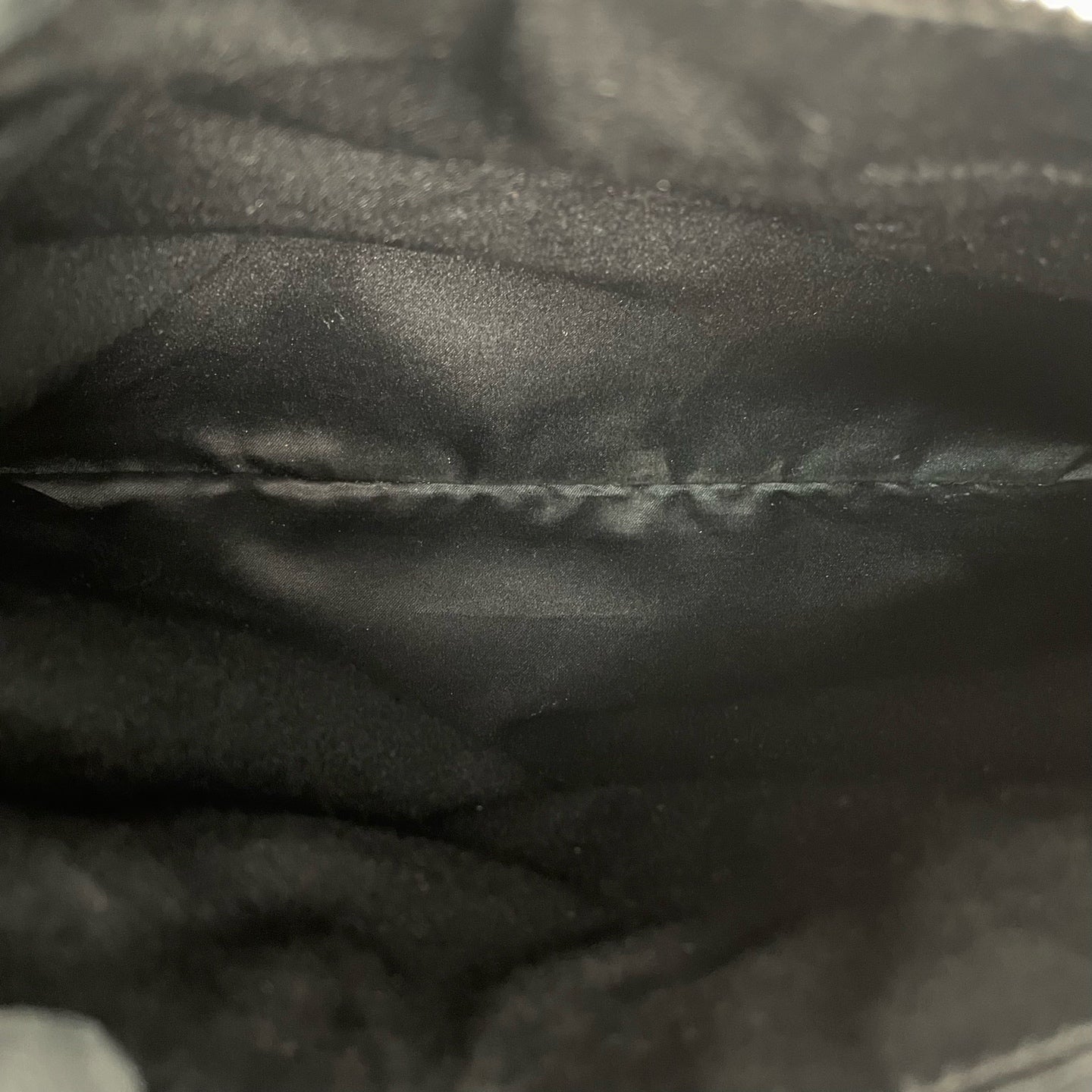 Chanel - Other - Leather - Black - (medium)