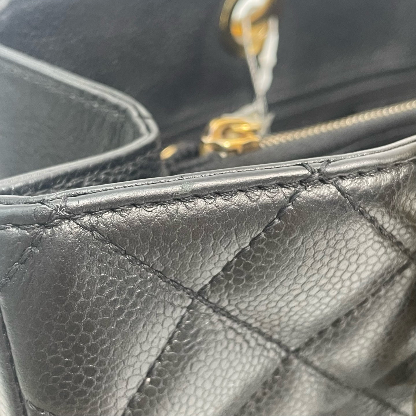 Chanel - Other - Leather - Black - (medium)