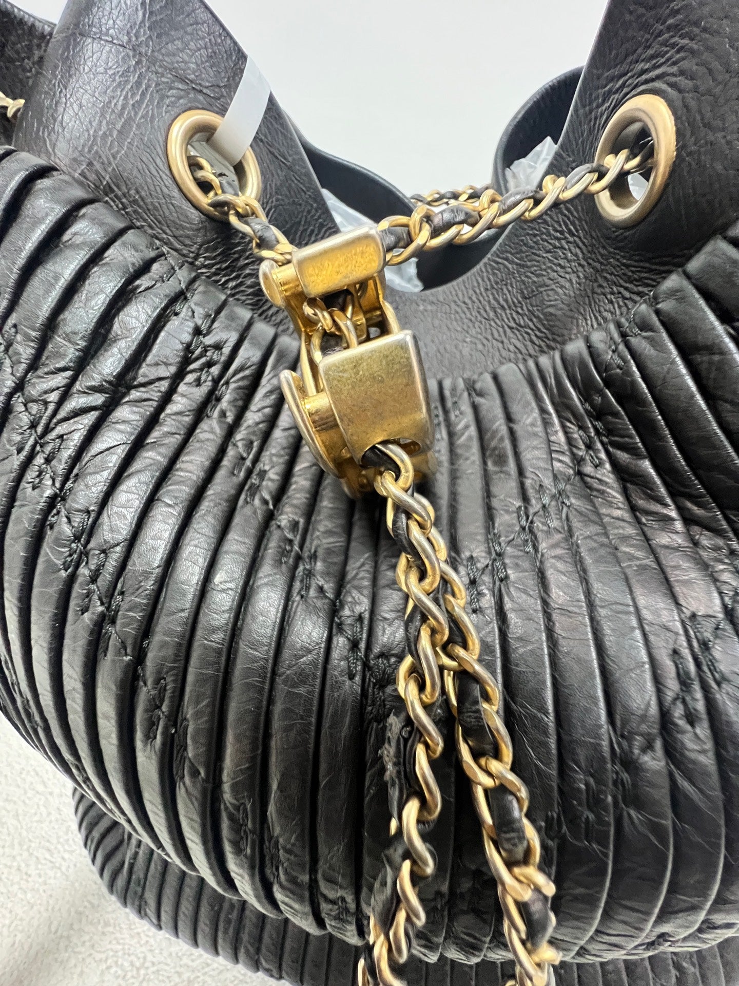Chanel - Other - Leather - Black - (medium)