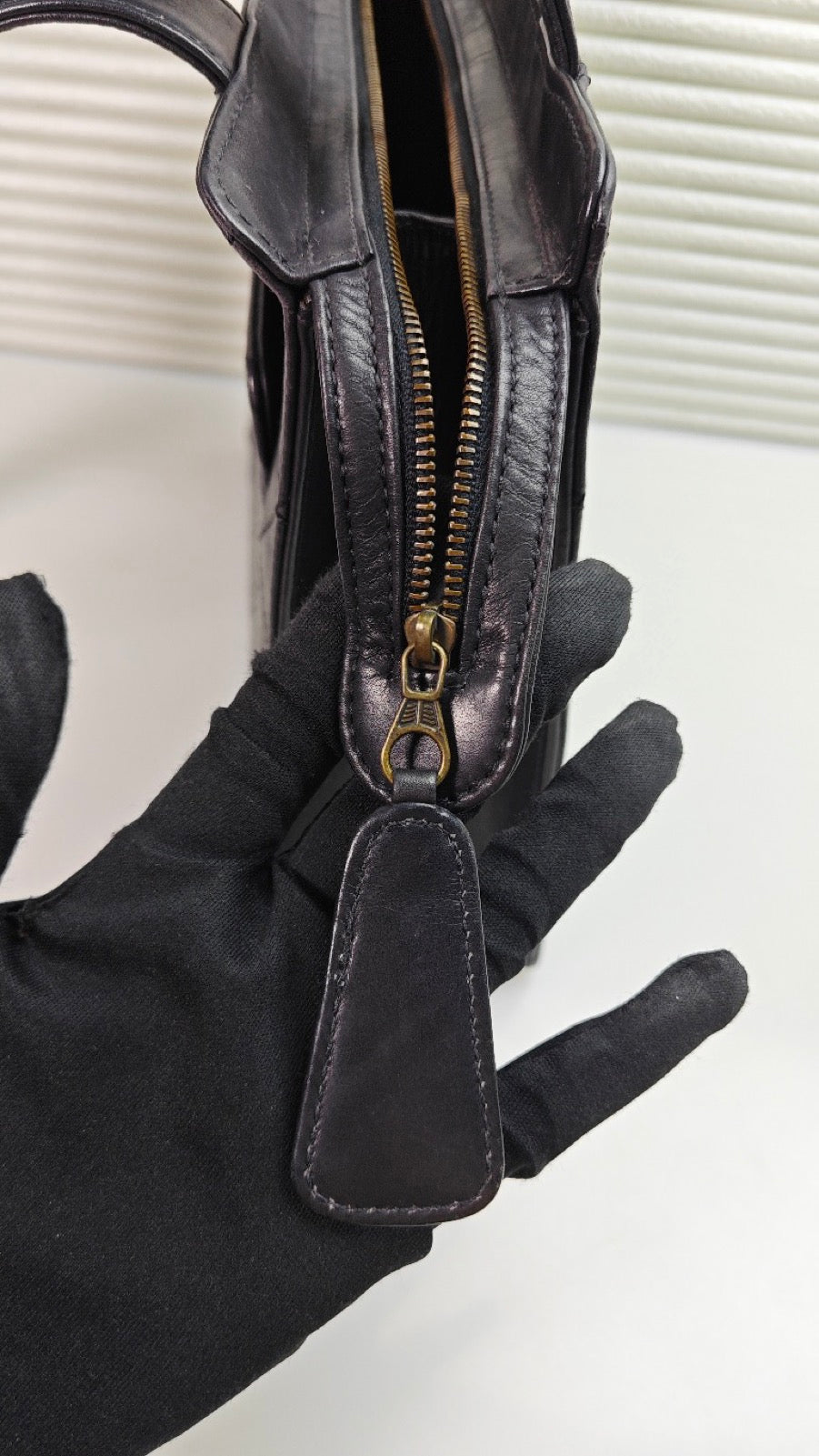 Chanel - Other - Leather - Black - (medium)