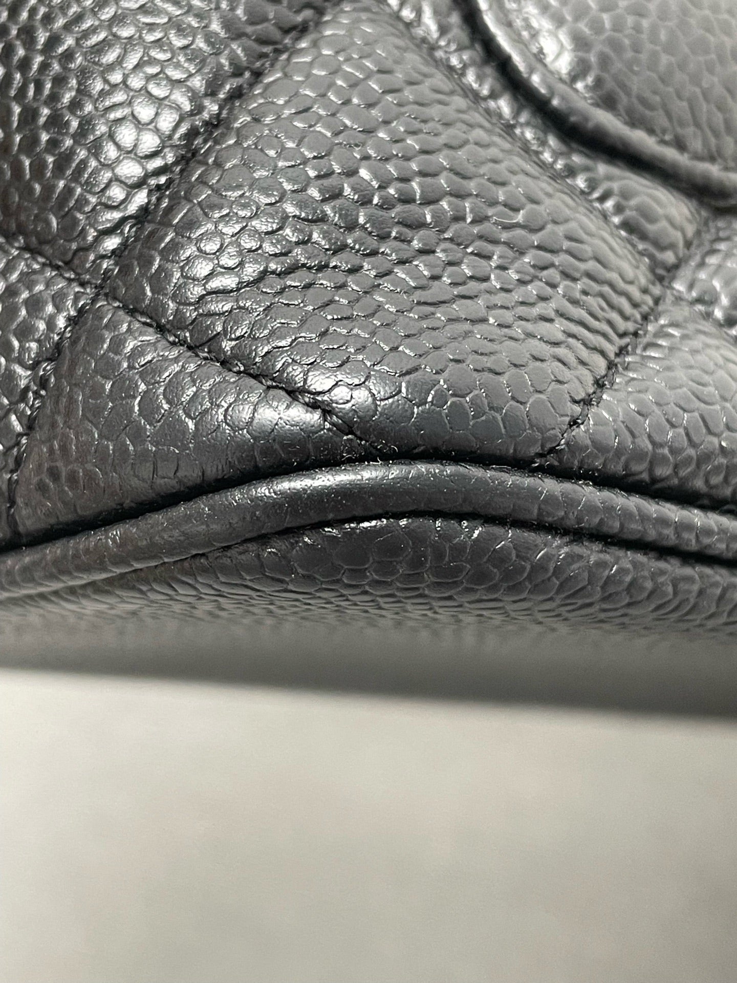 Chanel - Other - Leather - Black - (medium)