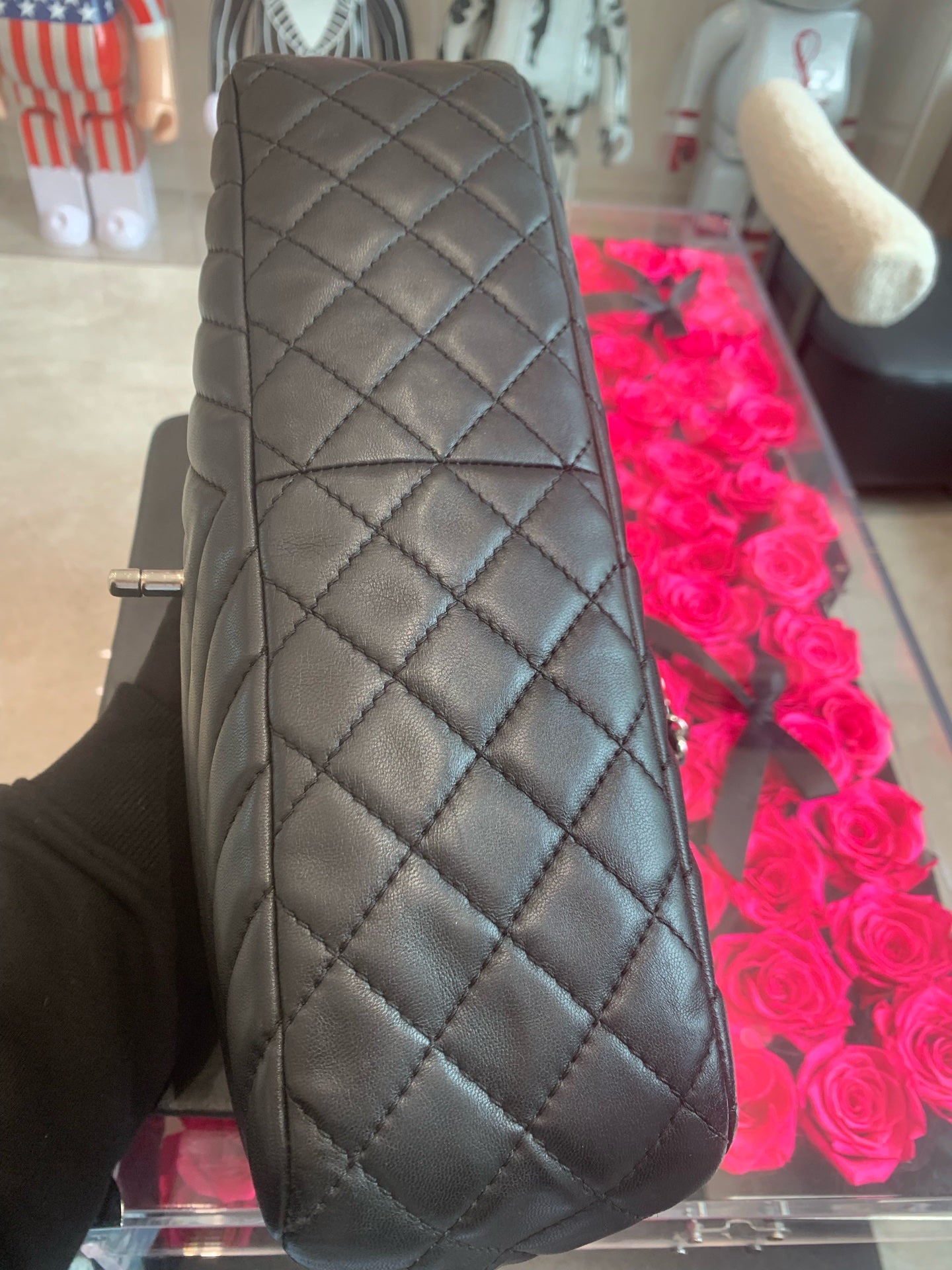 Chanel - Other - Leather - Black - (Medium)