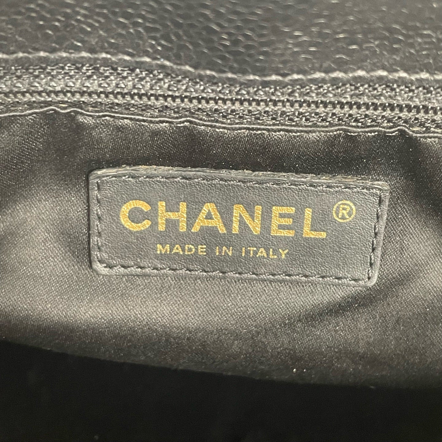 Chanel - Other - Leather - Black - (medium)
