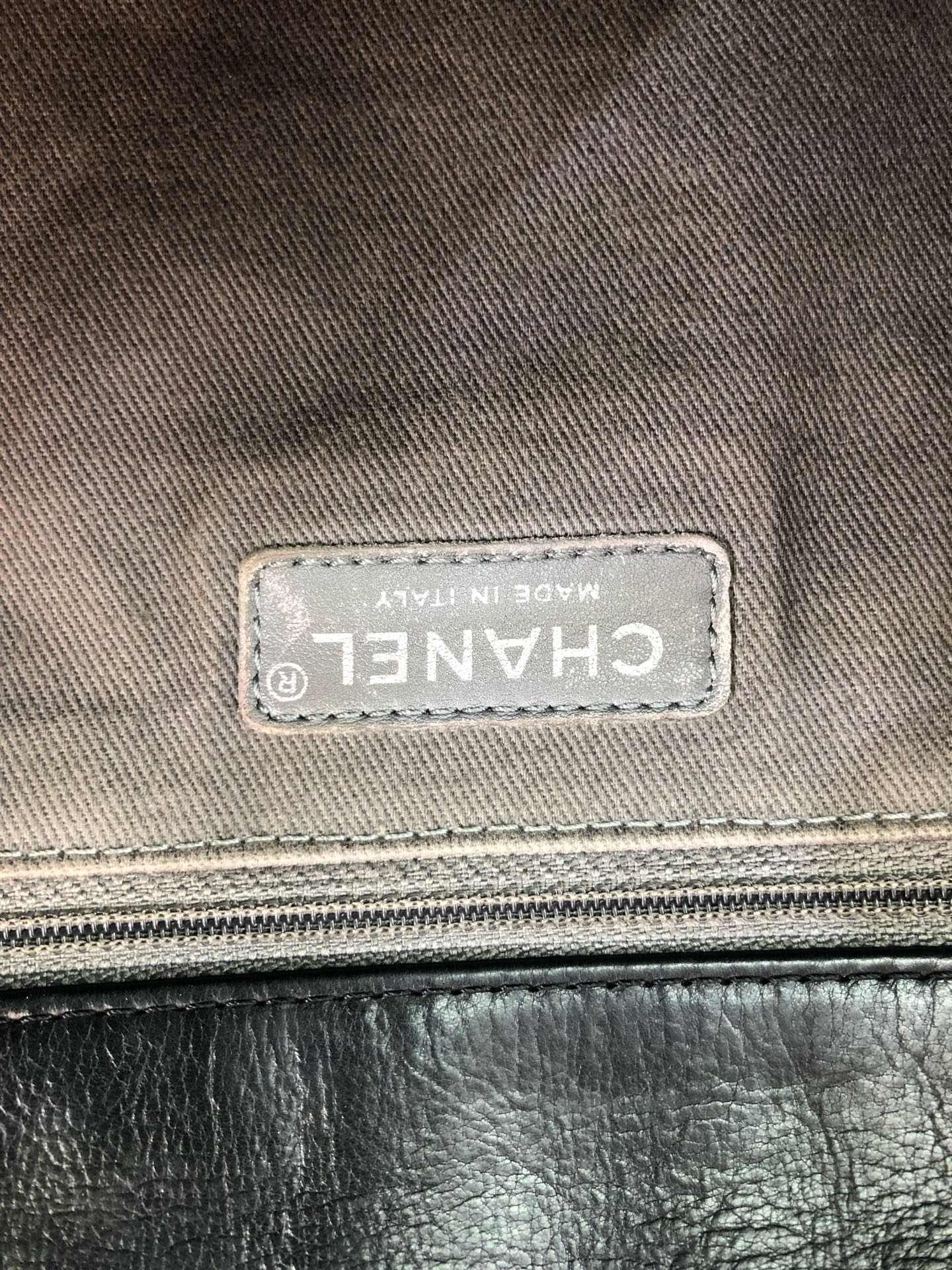 Chanel - Other - Leather - Black - (medium)