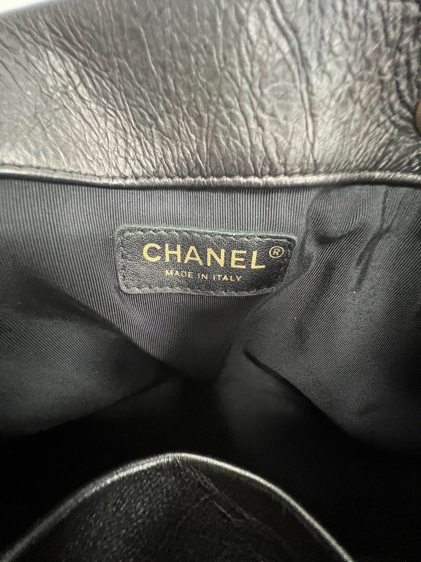 Chanel - Other - Leather - Black - (medium)