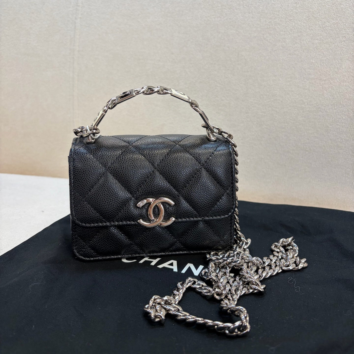Chanel - Other - Leather - Black - (mini)