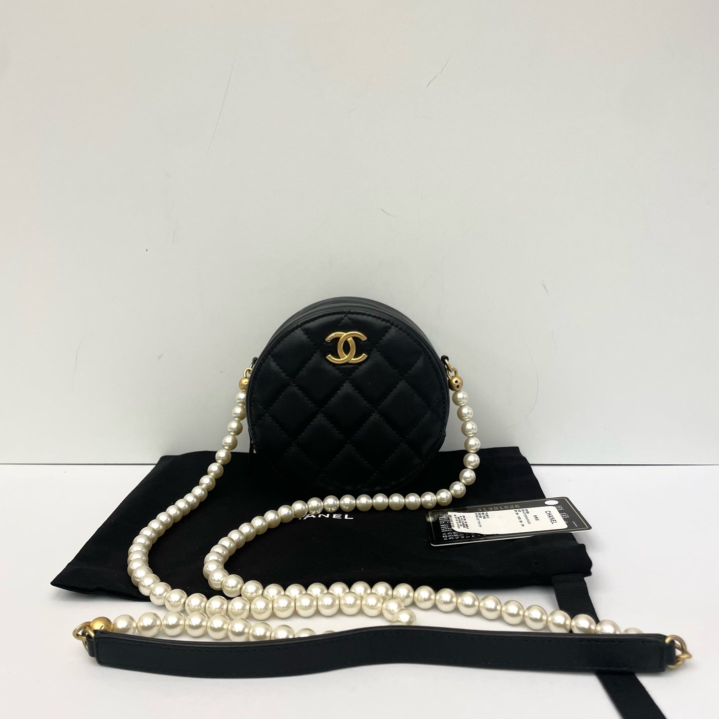 Chanel - Other - Leather - Black - (mini)