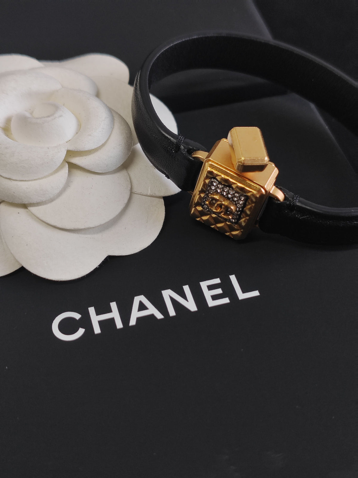 Chanel - Other - Leather - Black - (mini)