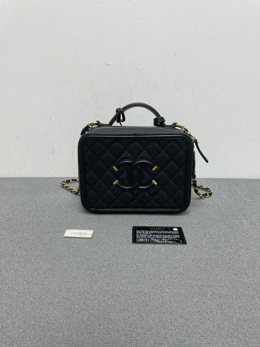 Chanel - Other - Leather - Black - (mini)