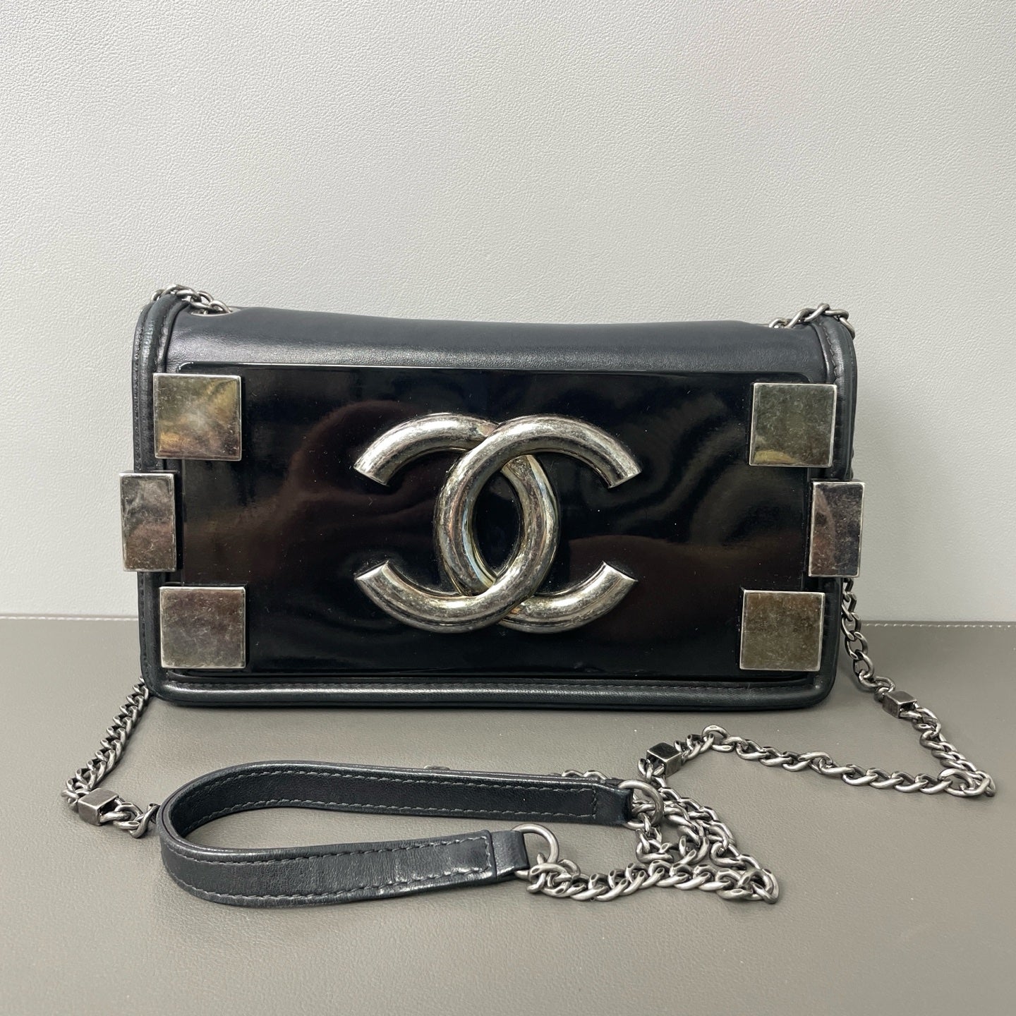 Chanel - Other - Leather - Black - (mini)