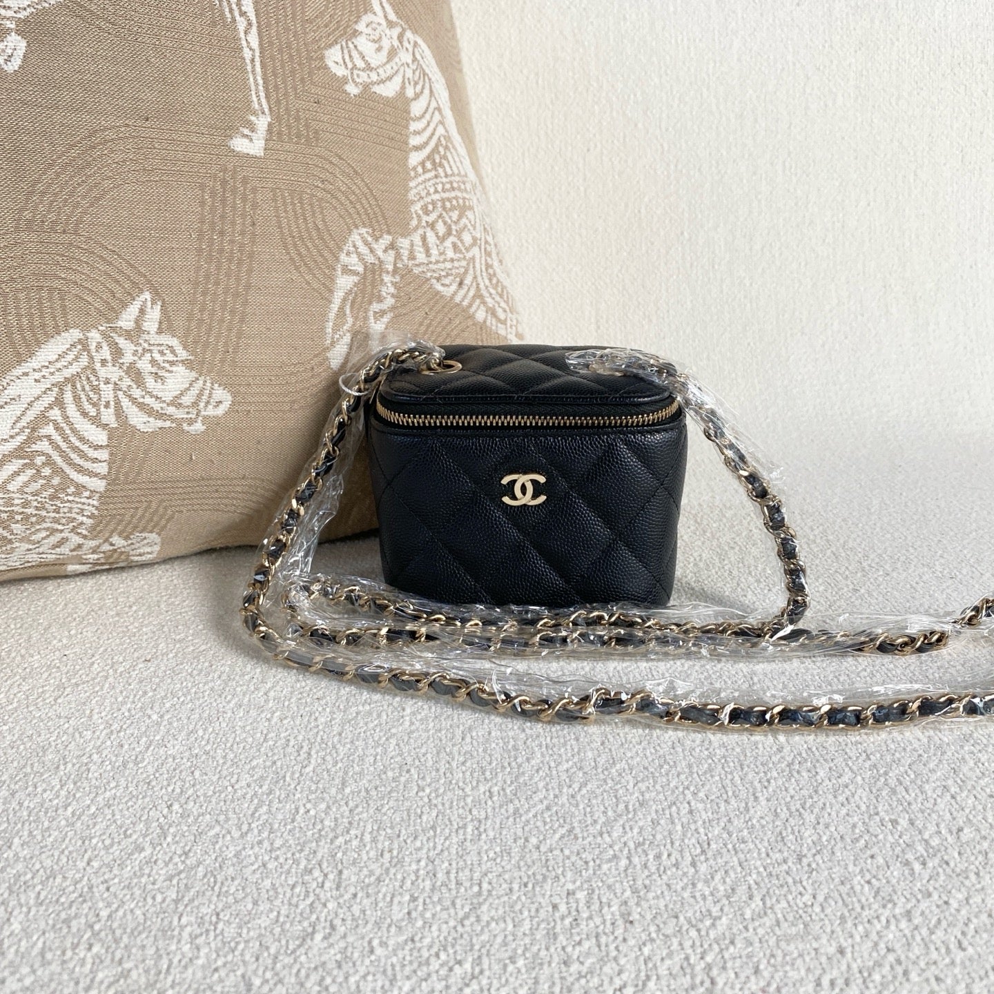 Chanel - Other - Leather - Black - (mini)