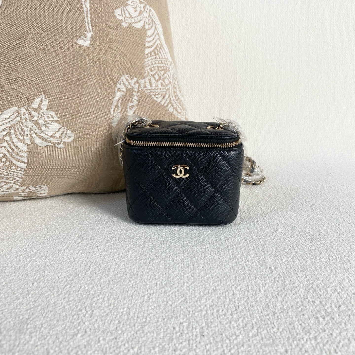 Chanel - Other - Leather - Black - (mini)