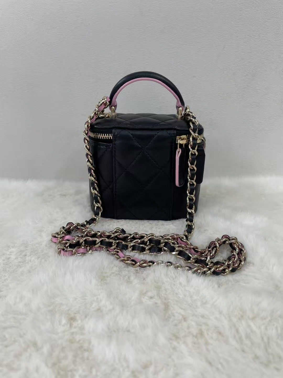 Chanel - Other - Leather - Black - (mini)