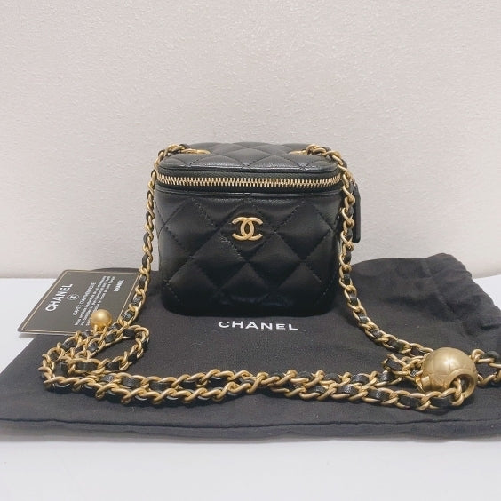 Chanel - Other - Leather - Black - (mini)