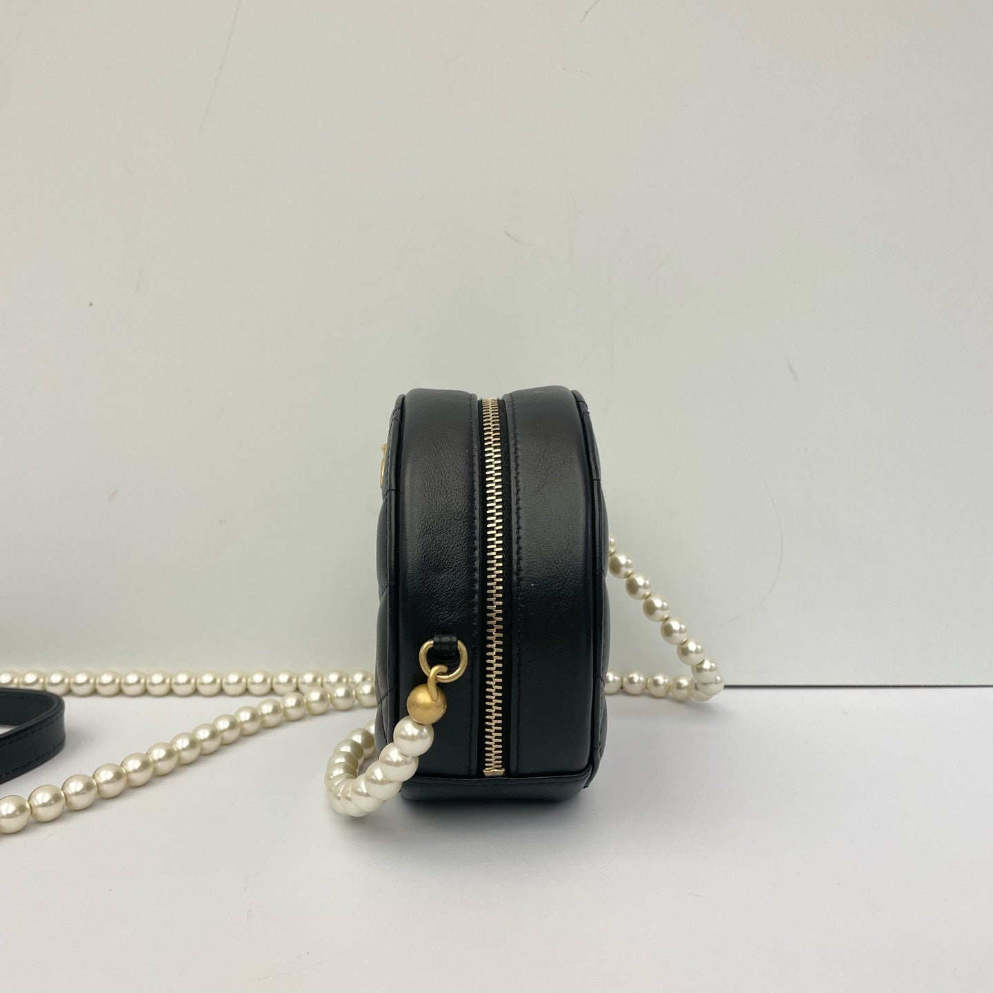 Chanel - Other - Leather - Black - (mini)