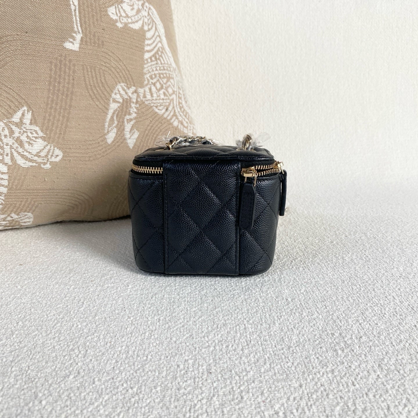 Chanel - Other - Leather - Black - (mini)