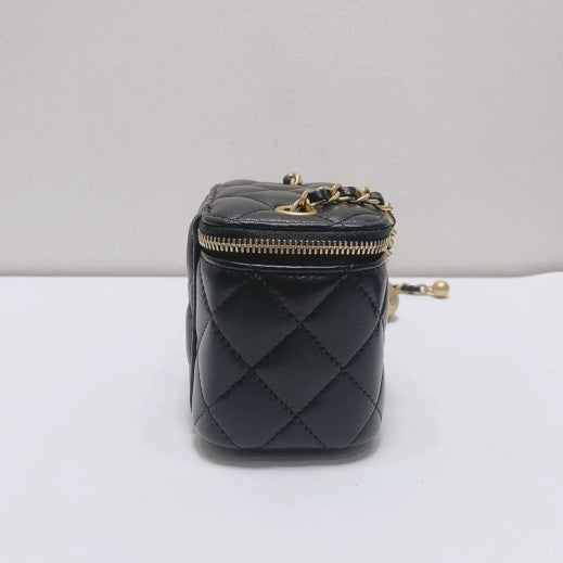 Chanel - Other - Leather - Black - (mini)