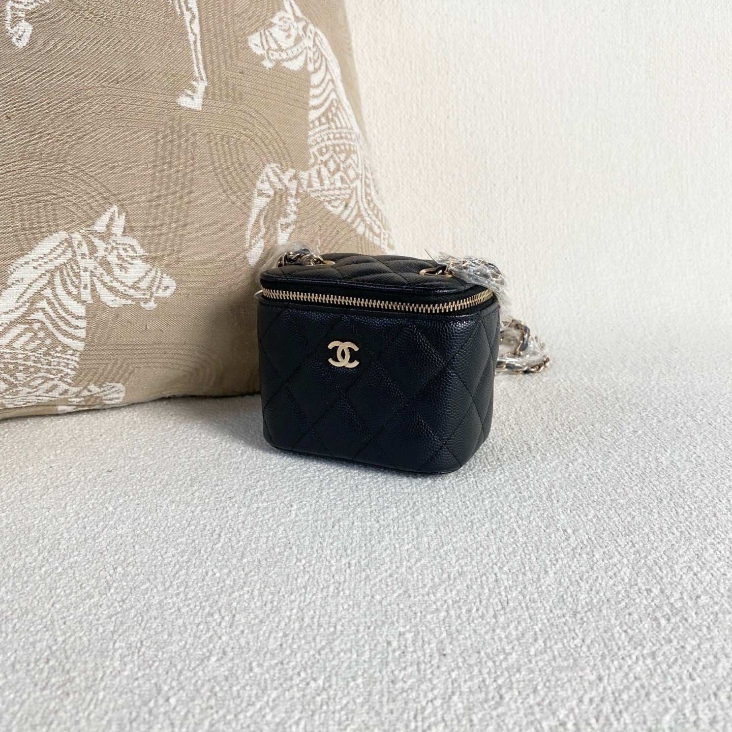 Chanel - Other - Leather - Black - (mini)