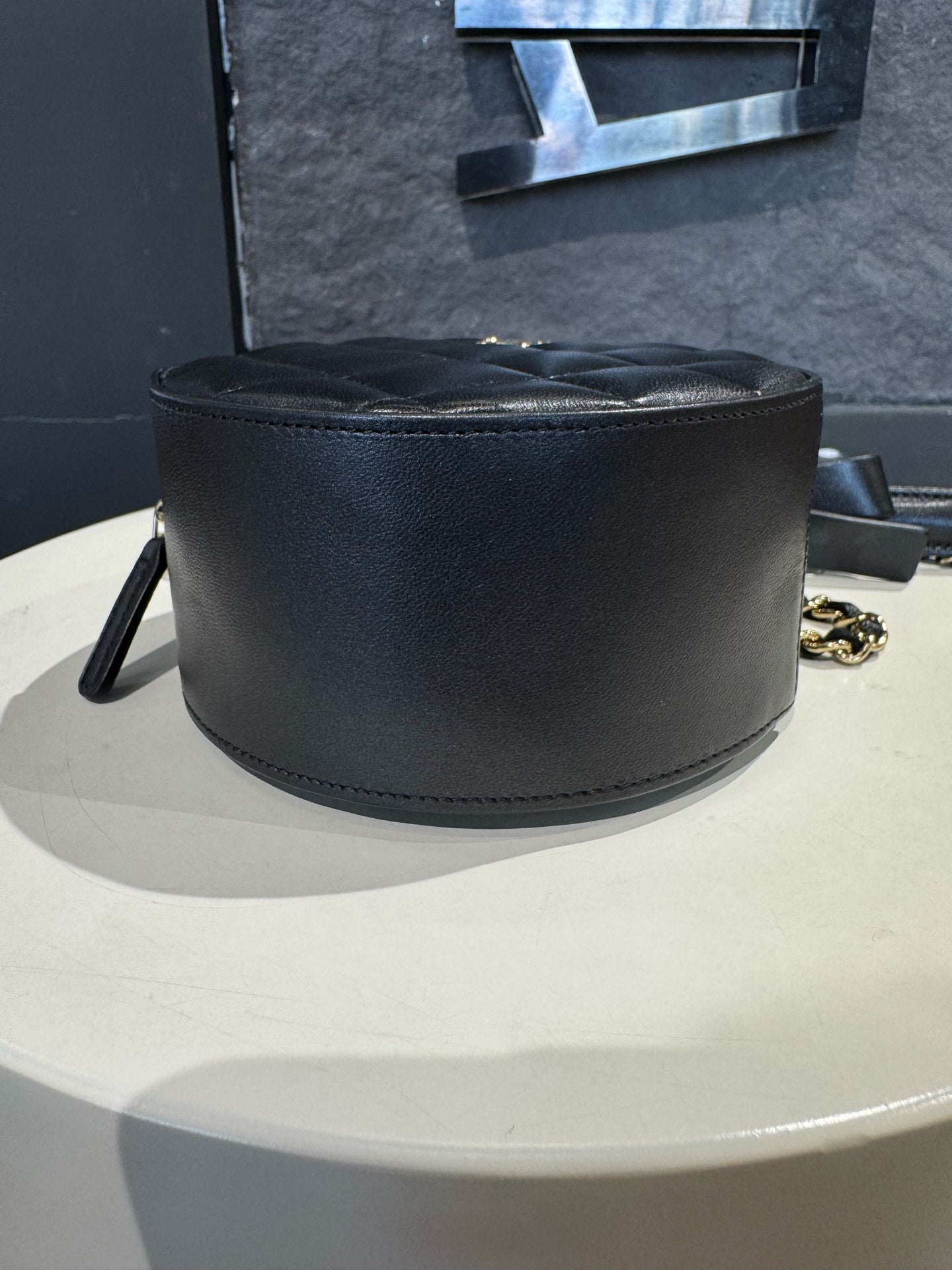 Chanel - Other - Leather - Black - (mini)