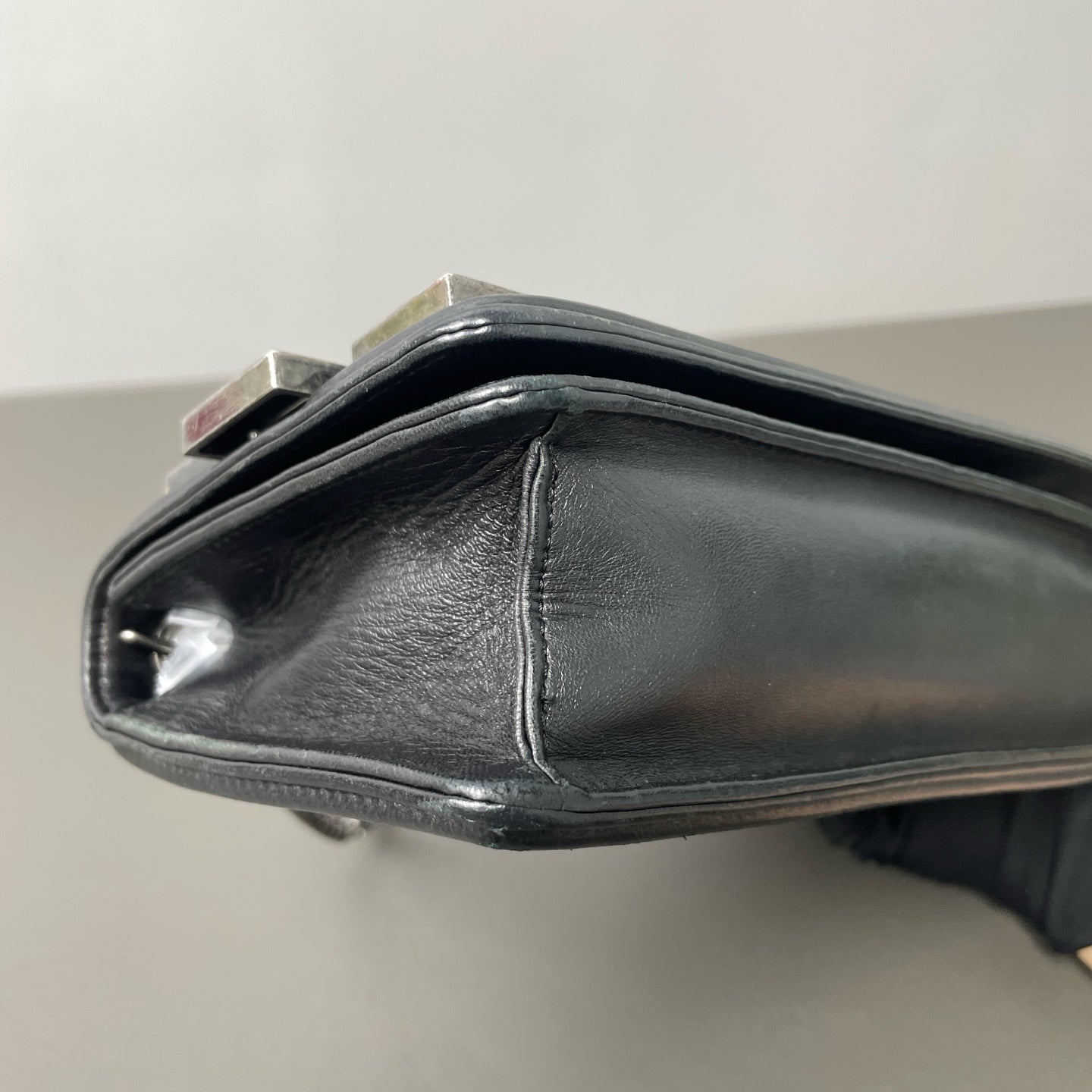 Chanel - Other - Leather - Black - (mini)