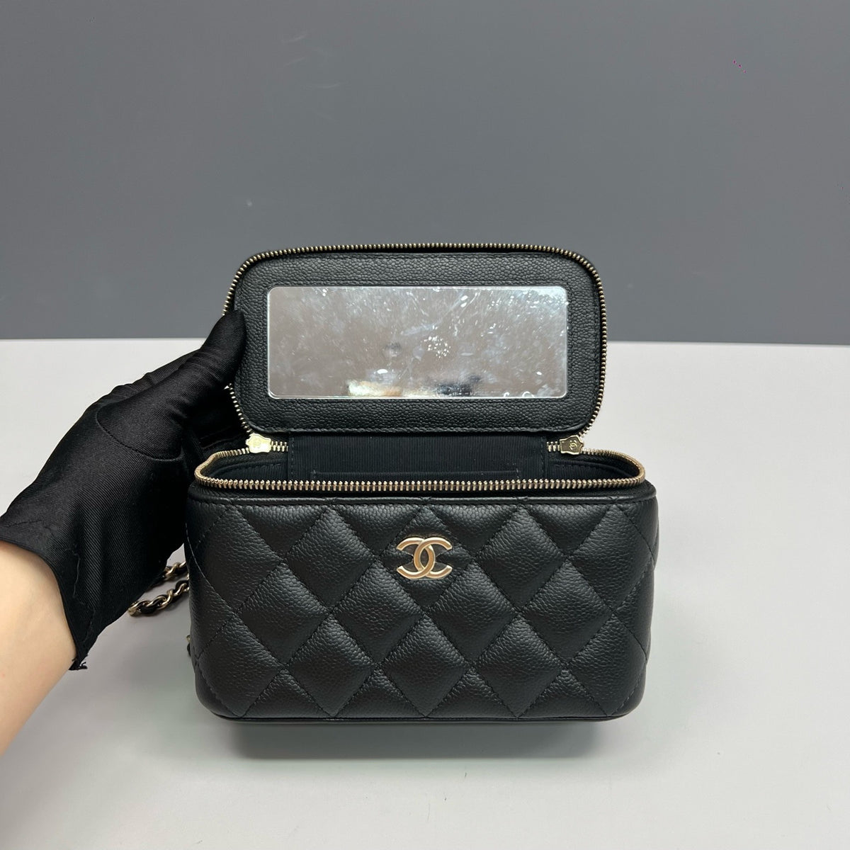 Chanel - Other - Leather - Black - (mini)